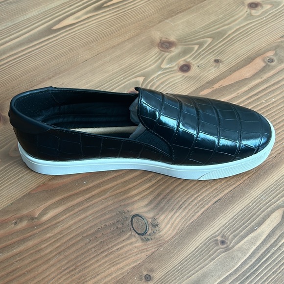 Cole Haan Women’s Grand Pro Slip on Sneaker - Picture 4 of 8